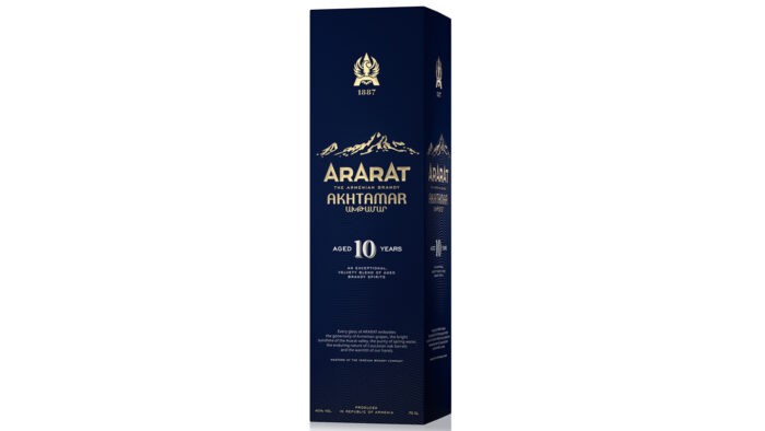 ARARAT AKHTAMAT 10YO 40% 0,7 GIFT BOX - Image 1