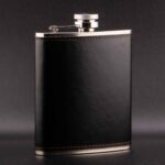 BLACK SPIRIT, METALNA PLJOSKA OBLOZENA EKO KOZOM U CRNOJ BOJI, 210ML