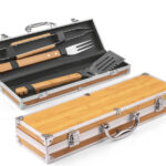 PORK - SET ZA ROSTILJ SA ELEMENTIMA OD BAMBUSA