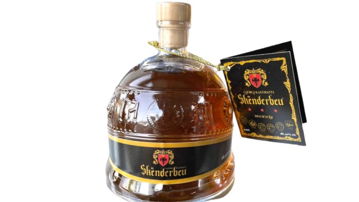 SKENDERBEU BRANDY PERKRENARE 0,5 - Image 1