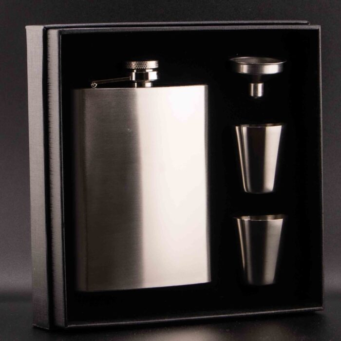 DECANT 8 - SET PLJOSKA SA CASICAMA, 4/1, SREBRNA - Slika 1