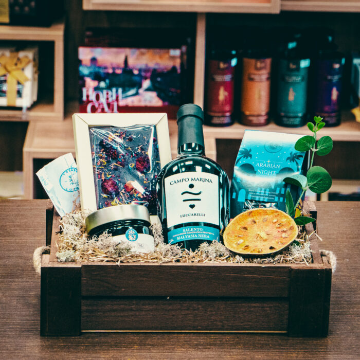 POKLON KUTIJA 32 - Slika 1